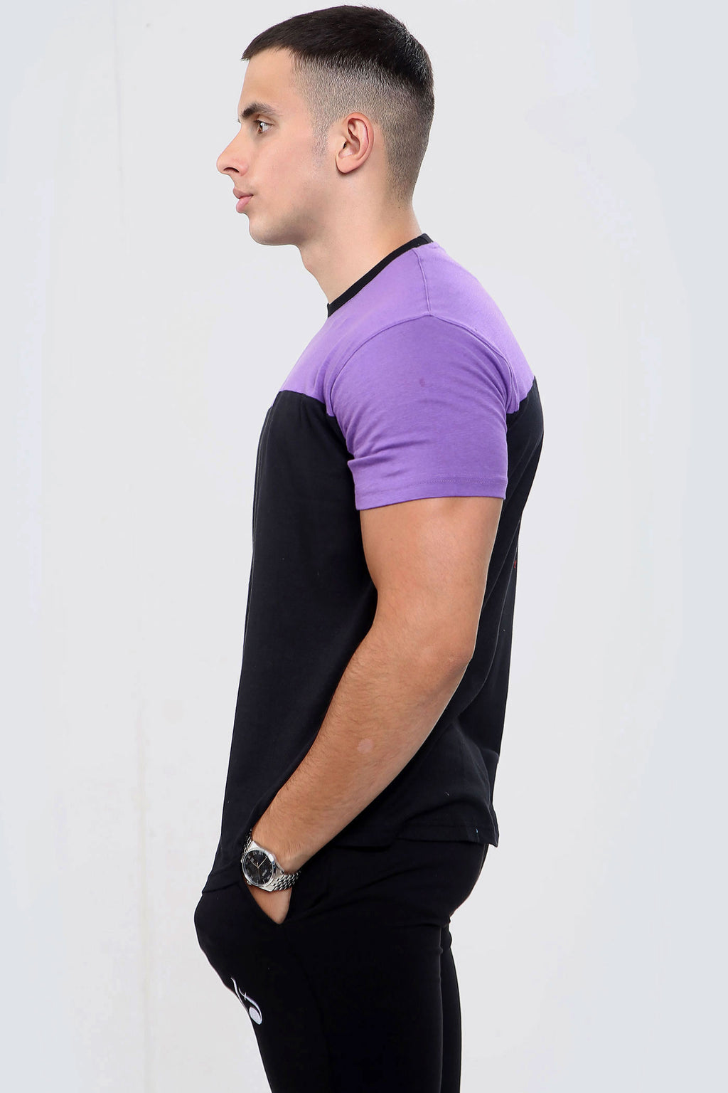 Dominant T-Shirt Black & Orchid